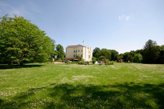 Ferienwohnung in Biendorf - Schloss Gersdorf - Park