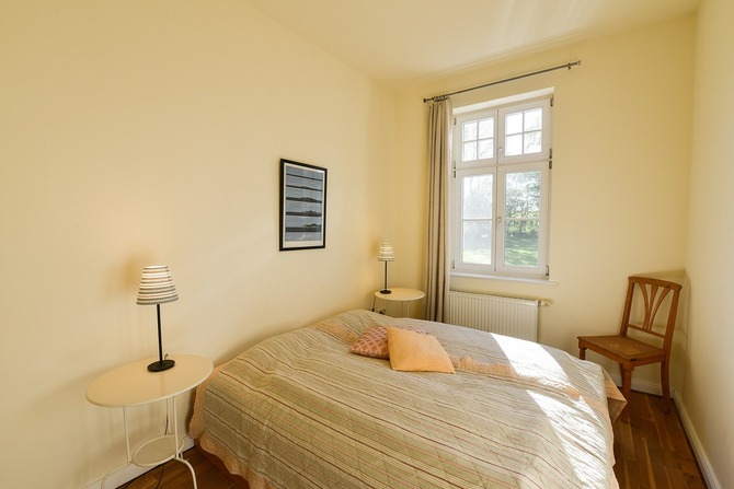 Ferienwohnung in Neuenkirchen - Gutshaus Grubnow auf R&uuml;gen - Schlafzimmer 1