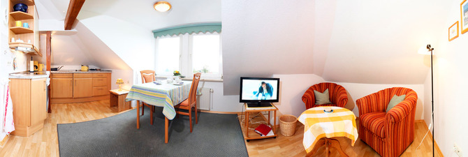 Ferienwohnung in Rettin - Ferienhof Hansen Sanddorn - Wohn-/E&szlig;bereich mit Ostseeblick