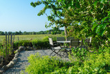 Ferienwohnung in Gro&szlig; Schwansee - Seeweg 20 - G&auml;stegarten mit Abendsonne