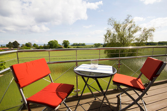 Ferienwohnung in Rettin - Ferienhof Hansen Lachm&ouml;we - Balkon mit 100 % Ostseeblick