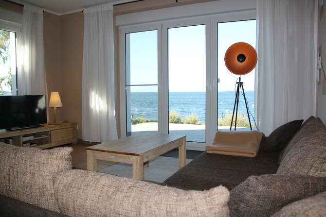 Ferienwohnung in Pepelow - Am Salzhaff - Wohnzimmer mit Blick &uuml;ber das Salzhaff