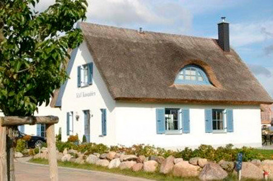 Ferienhaus in Glowe - Kliff K&ouml;nigsh&ouml;rn - Reethaus am Meer Sauna Kamin Waschm