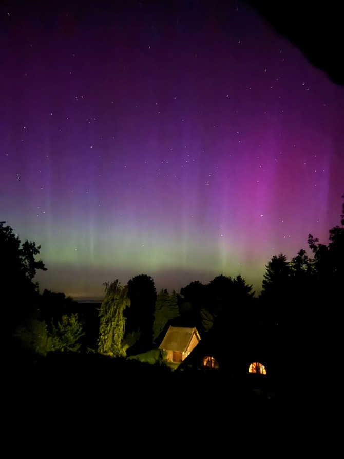Ferienwohnung in D&ouml;hnsdorf - Haus am Steinwall - Polarlichter im August