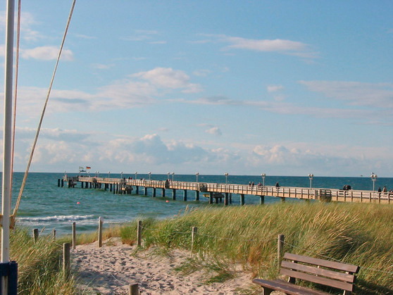 Ferienwohnung in Graal-M&uuml;ritz - Ostseeperle - Blick auf die Seebr&uuml;cke