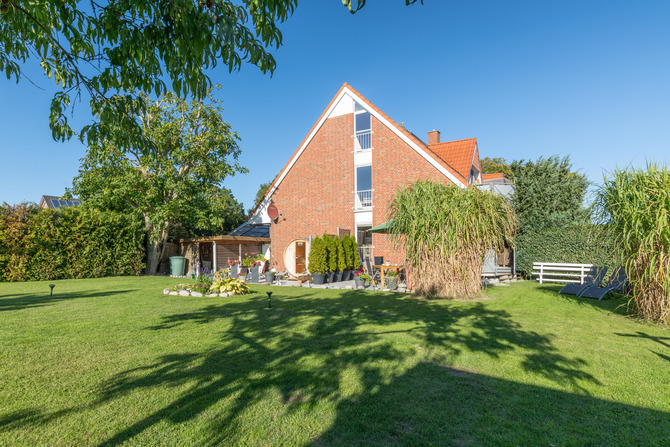 Ferienwohnung in Feldhusen - Diana Sch&ouml;ner Blick - Garten Ansicht