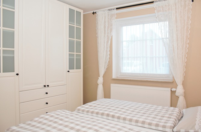 Ferienwohnung in Bresewitz - Landhaus am Bodden - gro&szlig;er Schrank