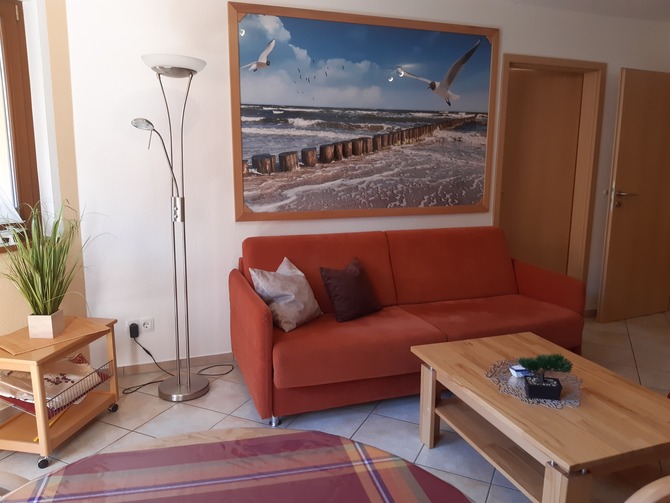 Ferienwohnung in Trassenheide - Traumstrand - Wohnbereich mit Schlafcouch f&uuml;r 2 Personen