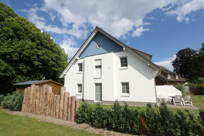 Ferienhaus in Ostseeheilbad Zingst - Weidenstra&szlig;e 6 - gro&szlig;er Garten
