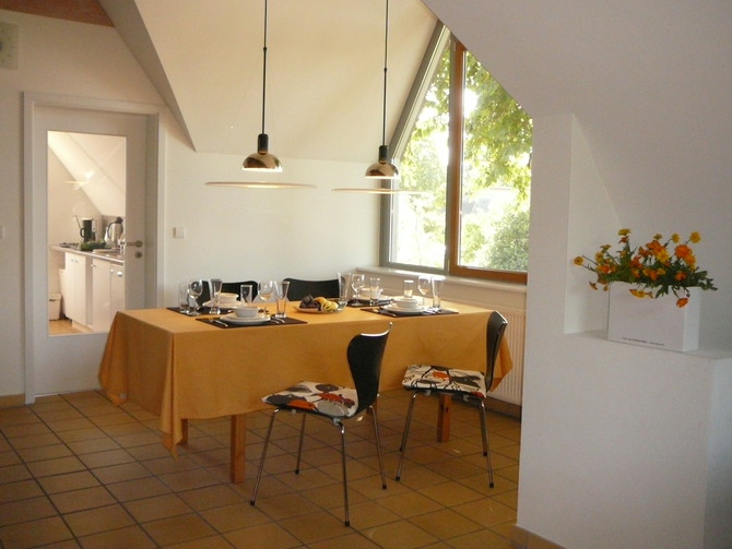 Ferienwohnung in Wieck a. Dar&szlig; - Aalreuse 2 - gro&szlig;z&uuml;giger Essplatz