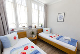 Ferienwohnung in K&uuml;hlungsborn - Ferienhaus zum Strand - Massiv-Holzbetten in Komfoth&ouml;he