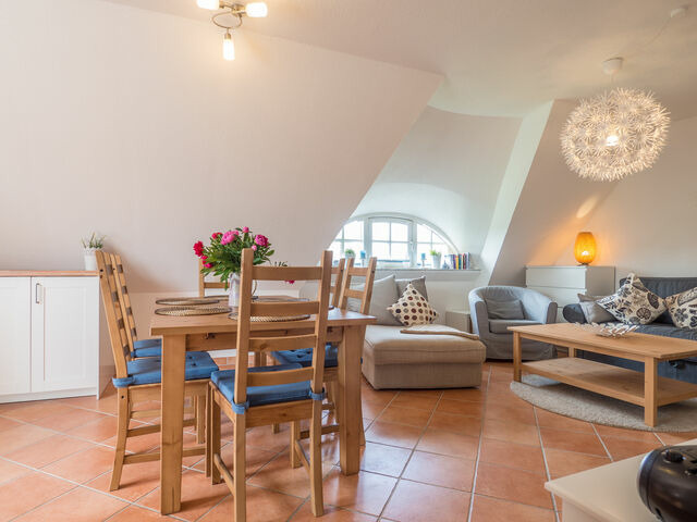Ferienwohnung in Wiek - Kapit&auml;nshaus Kittler - Sehnsucht - FeWo 1.OG - DG - Bild 4