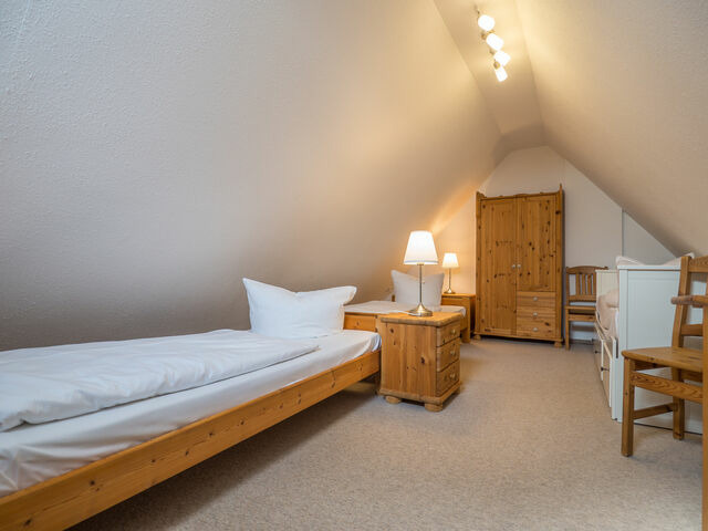 Ferienwohnung in Wiek - Kapit&auml;nshaus Kittler - Sehnsucht - FeWo 1.OG - DG - Bild 9
