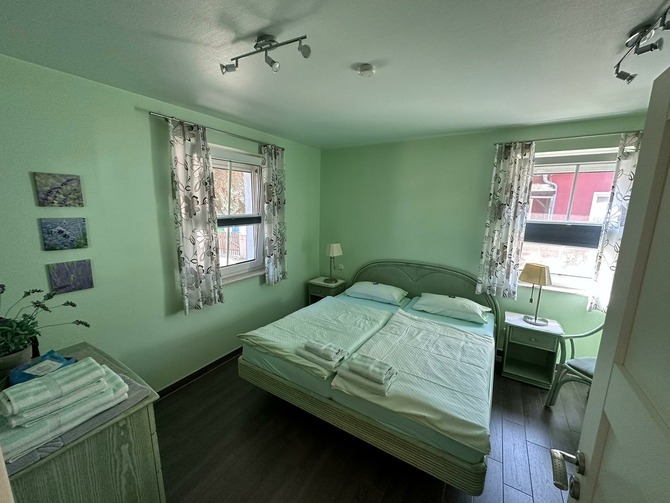 Ferienwohnung in Ostseeheilbad Zingst - Whg S, Ihr UrlaubsZuhause - Schlafzimmer mit Doppelbett