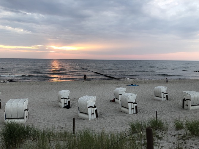 Ferienwohnung in Rostock - Zur gro&szlig;en Strandperle - Strandzugang mit Strandkorbvermietung
