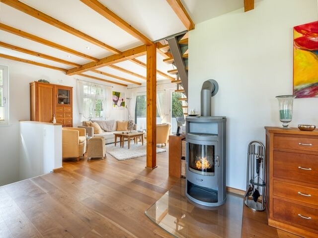 Ferienhaus in Garz - Familienferienhaus R&uuml;genbrise - Gemeinsames Urlauben mit Steg und Boot auf R&uuml;gen - alles inklusive und 5 B&auml;der - Bild 4