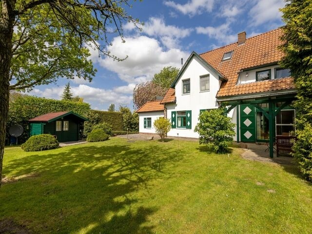 Ferienwohnung in Garz - Ferienwohnung - R&uuml;genbrise am Wasser mit Steg und Paddelboot - alles inklusive - Bild 7