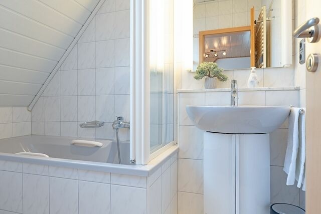 Ferienwohnung in Bosau - Haus Schwanensee Seeblick Bischofsee - Bild 25