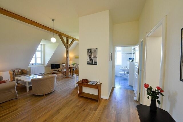 Ferienwohnung in Neuenkirchen (R&uuml;gen) - Ferienwohnung 5 am Wasser Gut Grubnow R&uuml;gen WLAN und Sauna - Bild 4