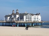 Ferienwohnung in Baabe - MeerWohnung mod. Fewo direkt am Strand mit Pool - Bild 18